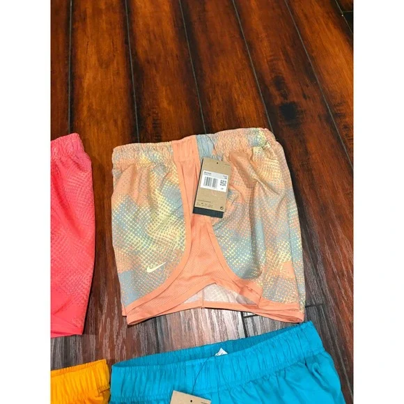 New bundle 6 Nike dri fitWomen's Running lined tempoShorts 3 Inch Inseam XS